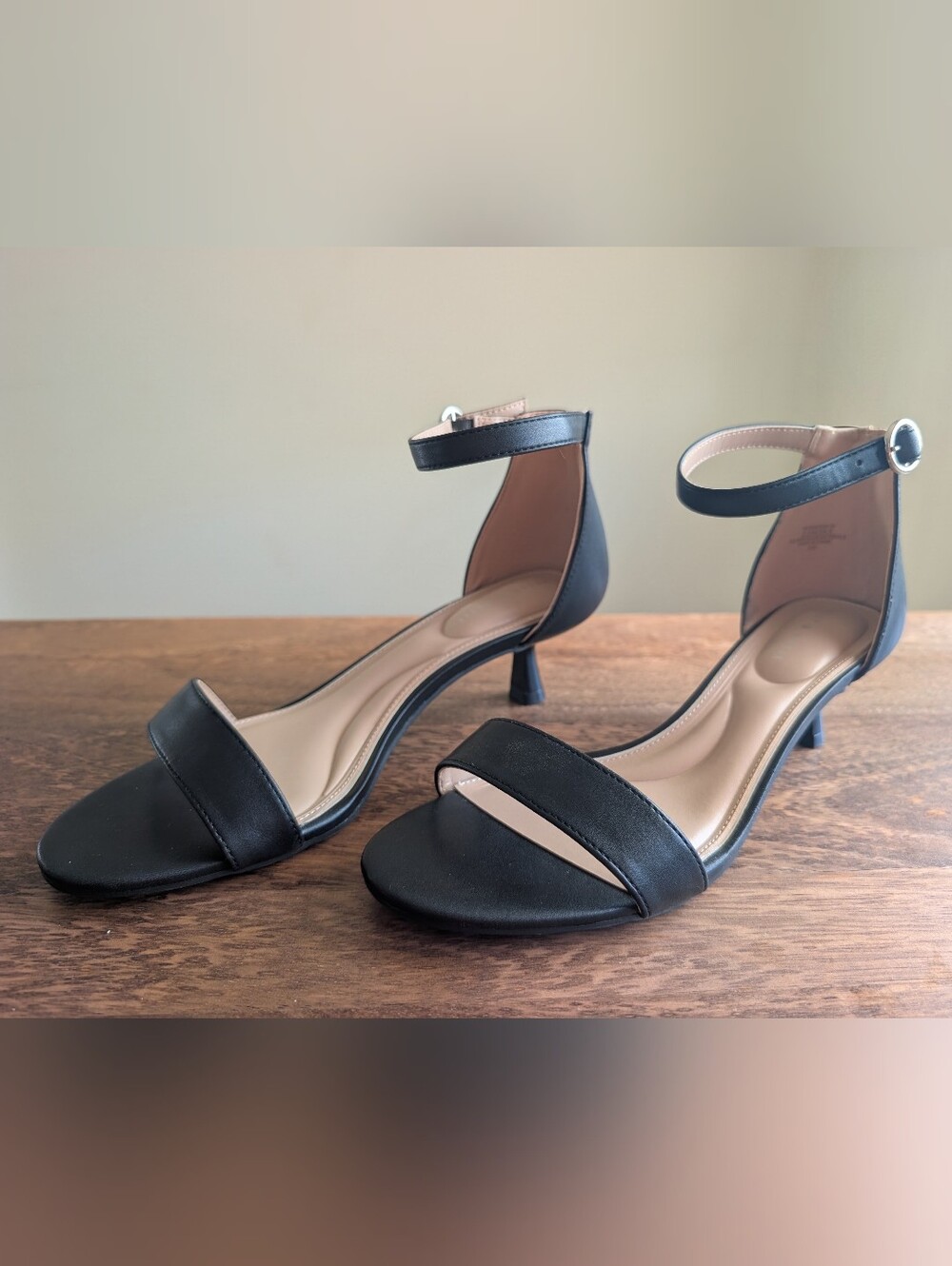 Kelly & Katie Classic Black Ankle-Strap Women’s Sandals
